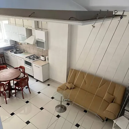 Apartment двухуровневые на университетской *
